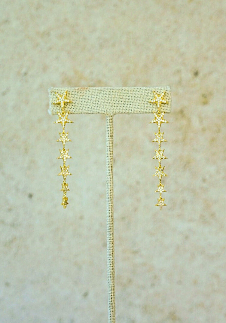 ELARA Star Drop Earrings Gold