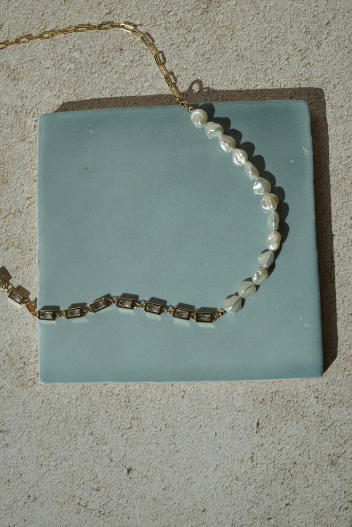 MONTECITO Diamond Baguette & Pearl Mixed Chain Necklace