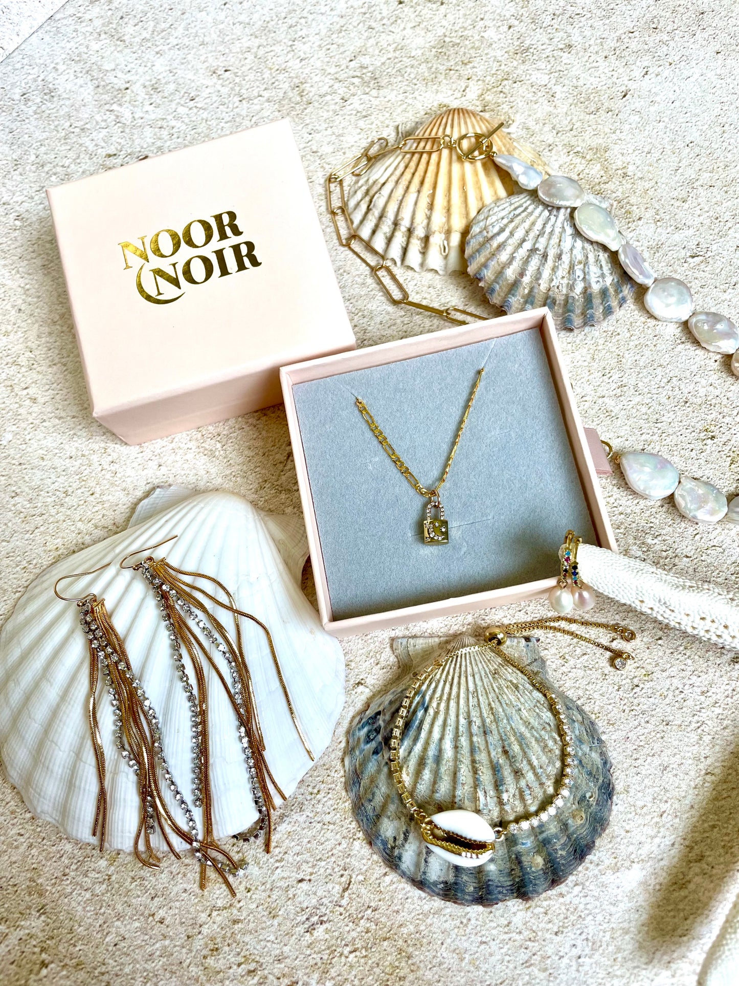 Medium Surprise Box