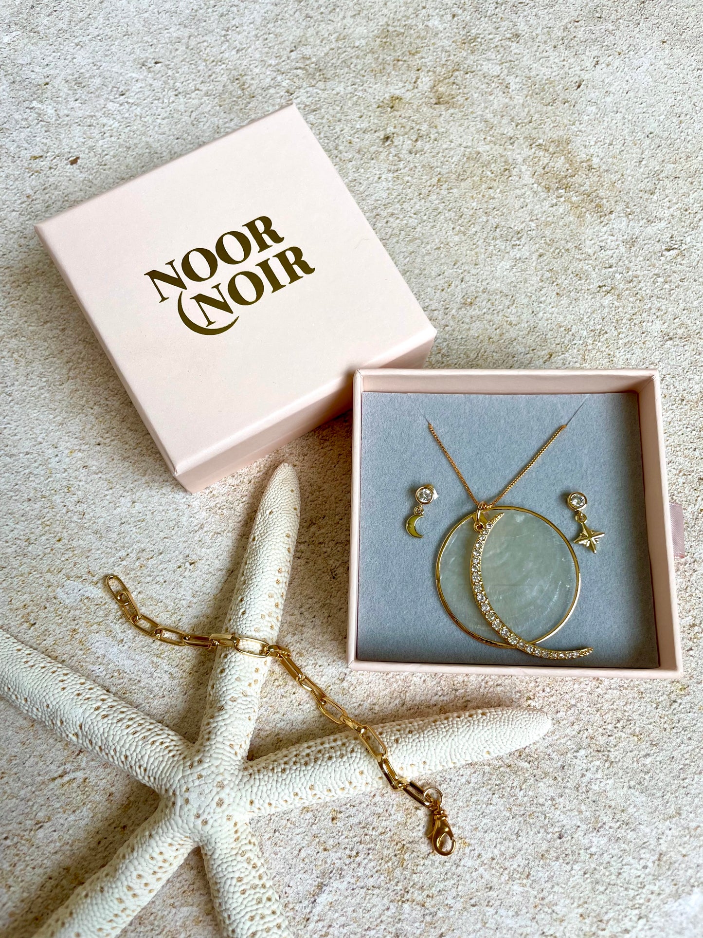 Small Surprise Box