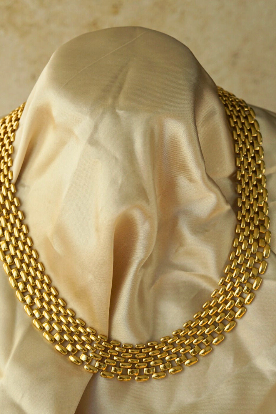 GIANNI Vintage Collar Necklace Gold