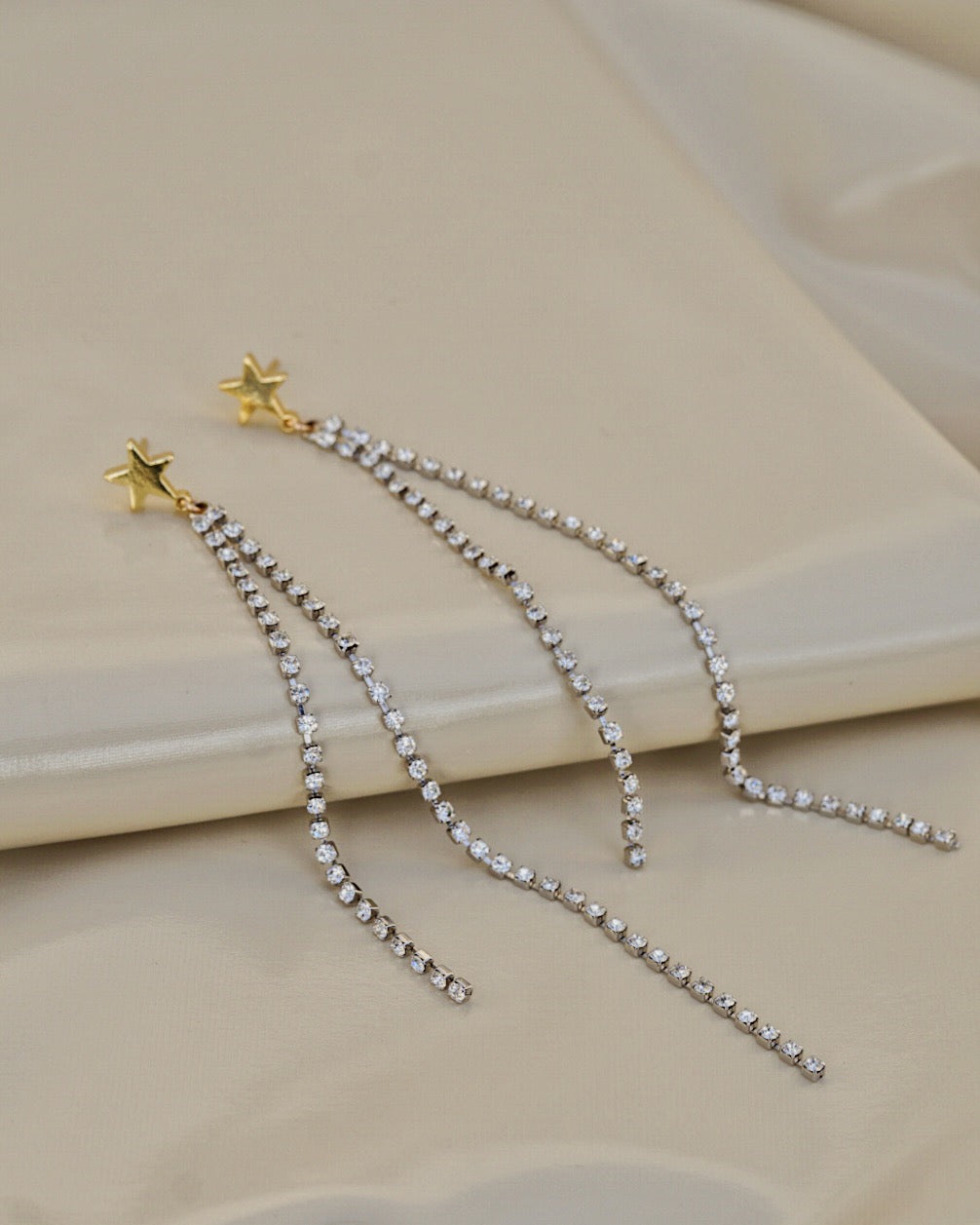 REMI Star Duster Earrings